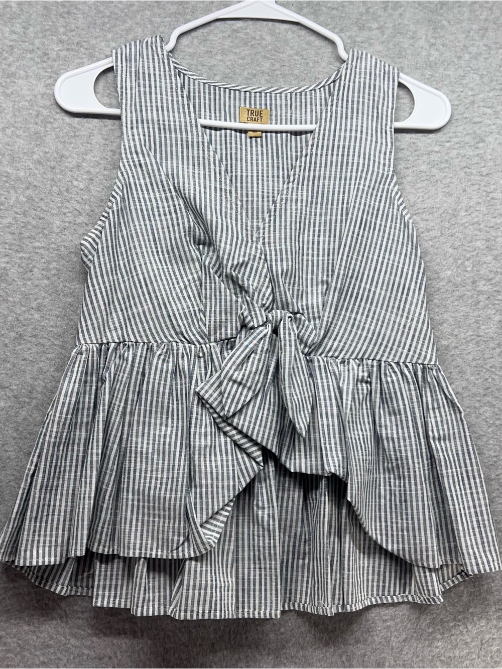 True Craft Gray & White Striped Tie-Front Peplum Tank